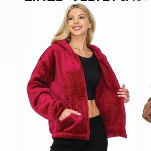 Cozy Women's Faux Fur Jacket - Stone